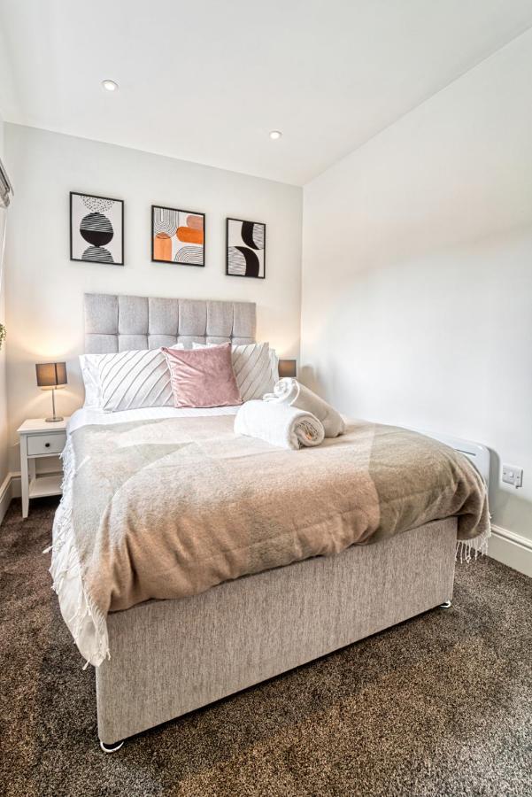 Host & Stay - Taylor Apartment Вустер Екстер'єр фото